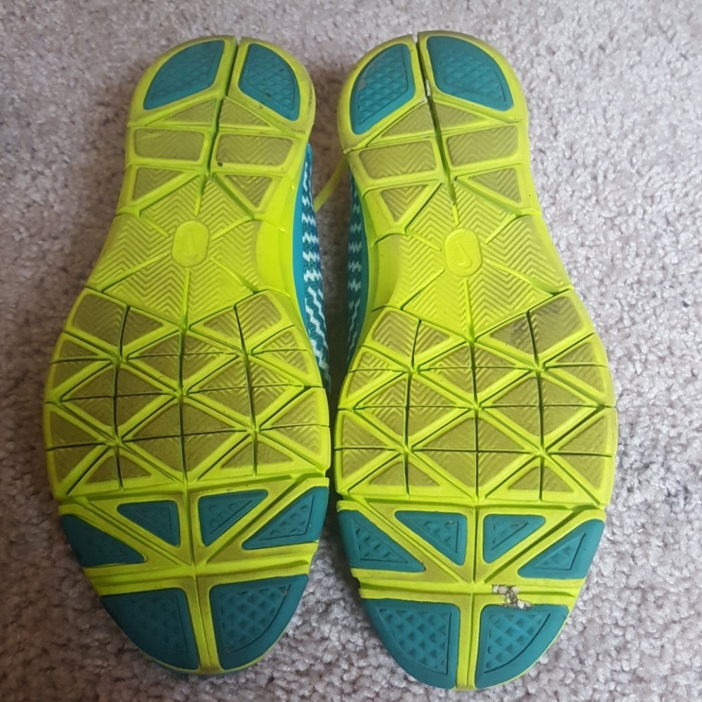 Shoes - Picture 8 of 8